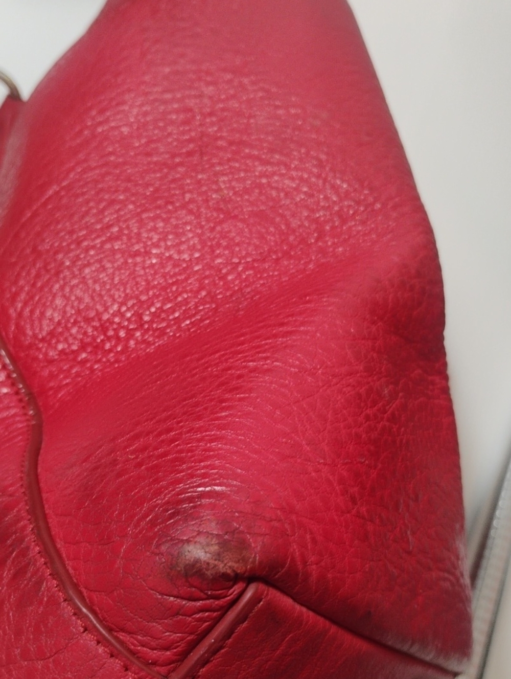 Coach F37216 Ava Tote PROJECT needs cleaned and has callouts to be shown - Picture 5 of 11